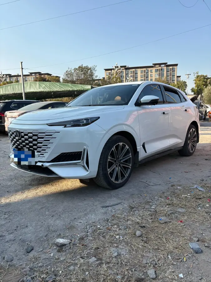 2021 ChangAn UNI-K 2.0T 233HP L4 8AT