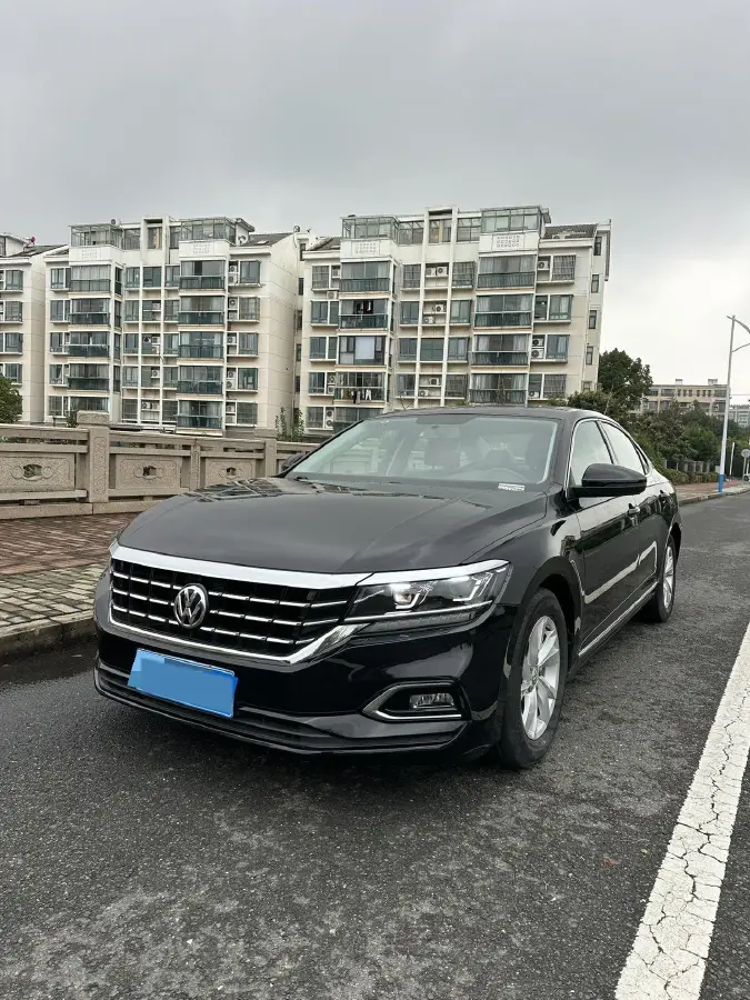 2020 Volkswagen Passat 1.4T 150HP L4 7DCT