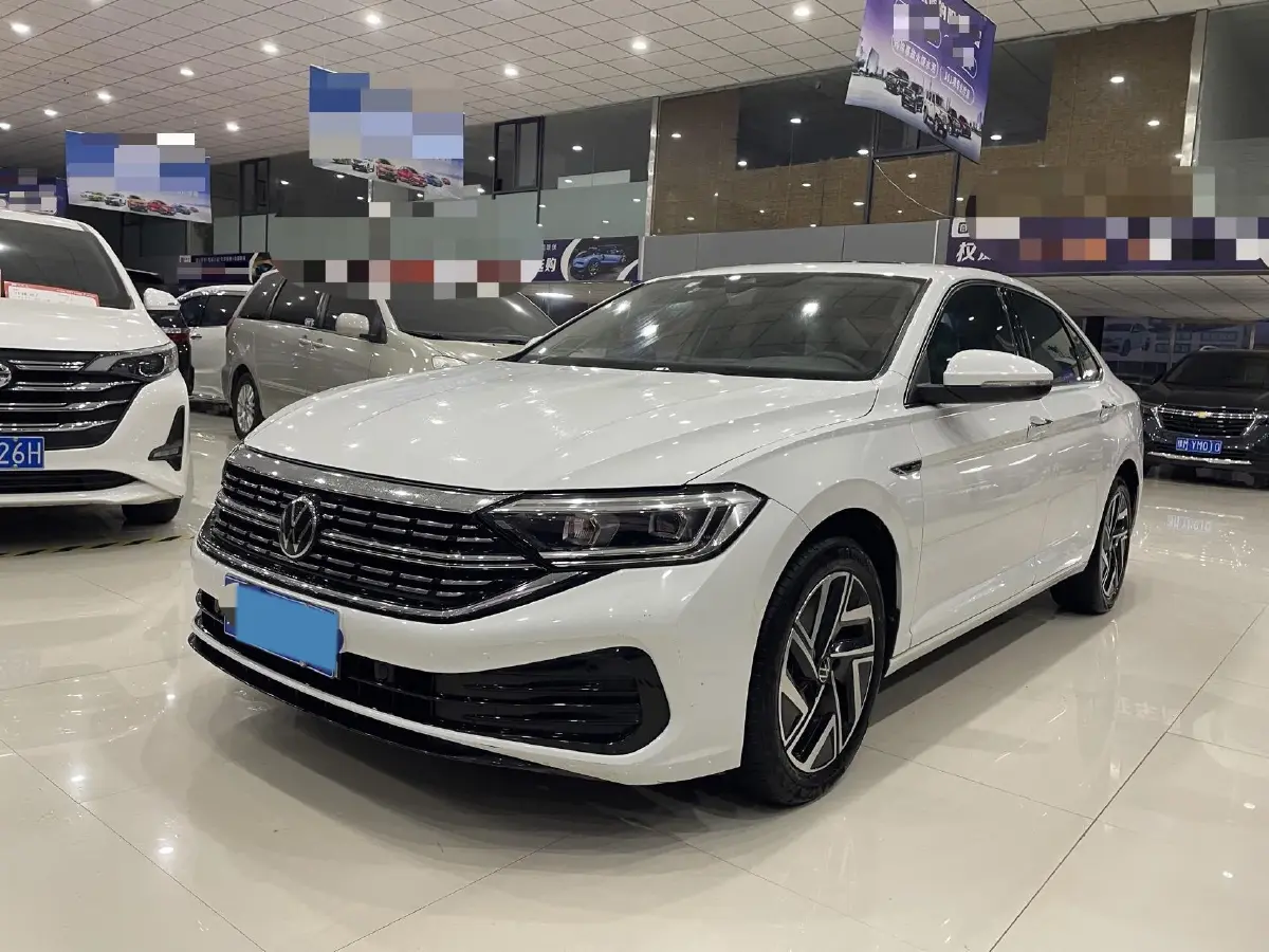 2023 Volkswagen Sagitar 1.2T 116HP L4 7DCT
