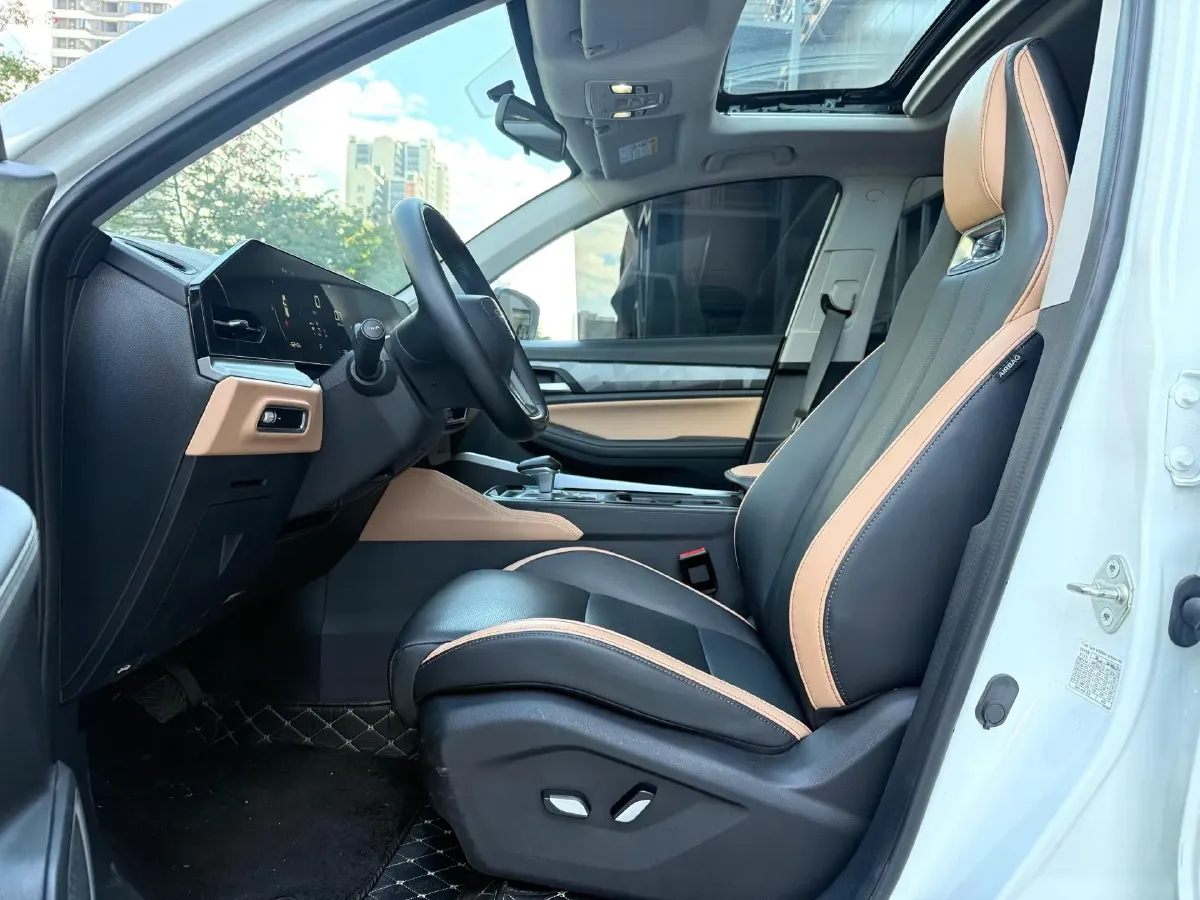 2024 Geely OkavangoPRO 1.5T 181HP L4 7DCT,autocango,china used car exporter,china ev exporter,chinese used car exporter,chinese used ev exporter