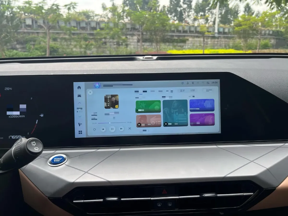 2024 Geely OkavangoPRO 1.5T 181HP L4 7DCT,autocango,china used car exporter,china ev exporter,chinese used car exporter,chinese used ev exporter