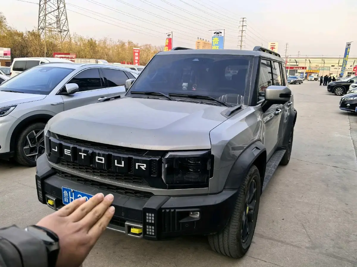 2023 Jetour Traveller 2.0T 254HP L4 7DCT