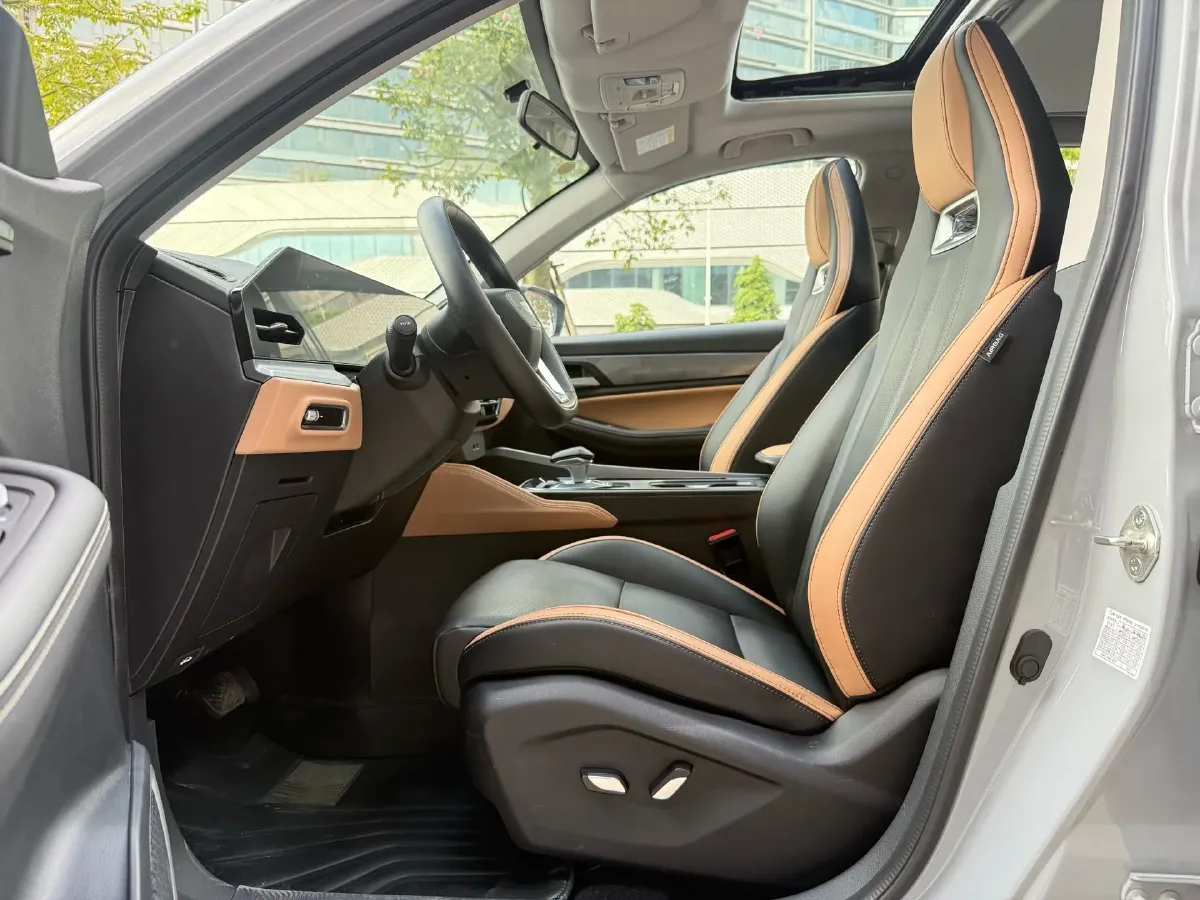 2024 Geely OkavangoPRO 1.5T 181HP L4 7DCT,autocango,china used car exporter,china ev exporter,chinese used car exporter,chinese used ev exporter