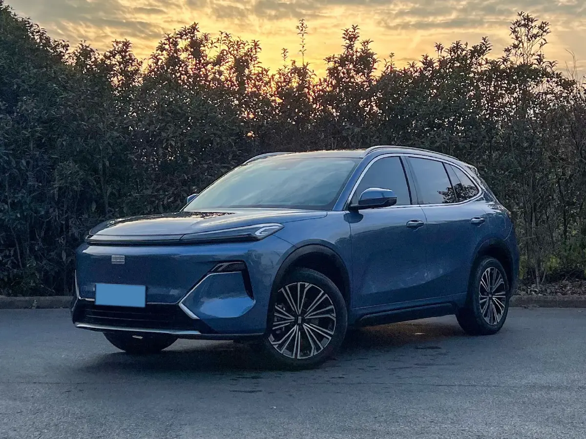 2025 BYD Sea Lion 05 DM-i 1.5L 101HP L4 E-CVT PHEV 18.3KWH