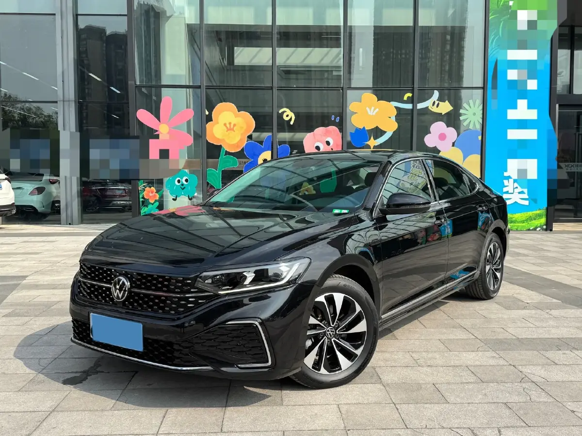 2023 Volkswagen Passat 2.0T 186HP L4 7DCT