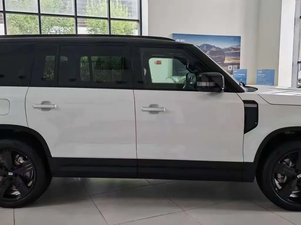 2024 ROX 01 1.5T 152HP L4 REEV 58.4KWH,autocango,china used car exporter,china ev exporter,chinese used car exporter,chinese used ev exporter