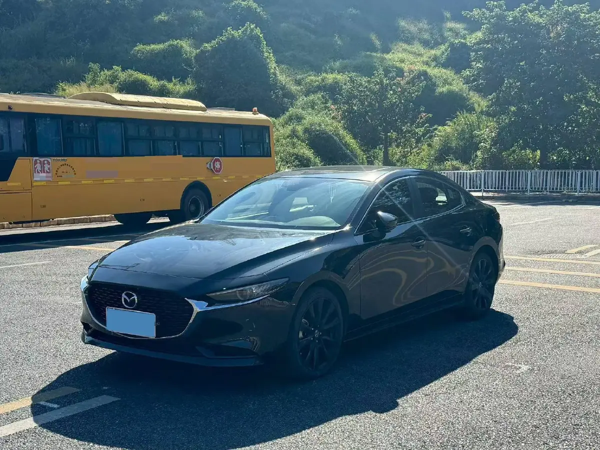 2023 Mazda 3 Axela 2.0L 158HP L4 6AT