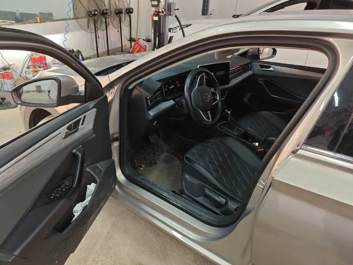 2023 Volkswagen Sagitar 1.4T 150HP L4 7DCT,autocango,china used car exporter,china ev exporter,chinese used car exporter,chinese used ev exporter