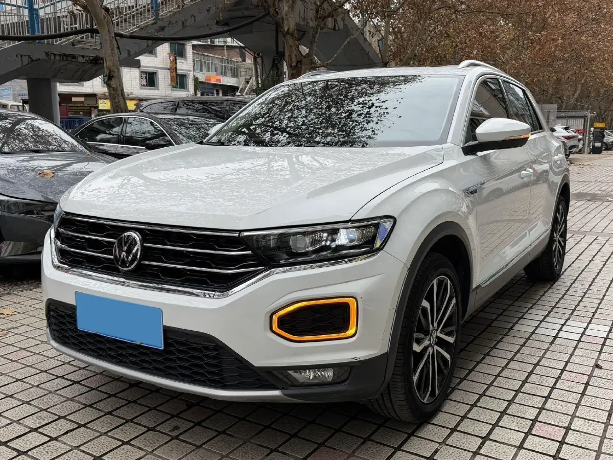 2021 Volkswagen T-Roc 1.4T 150HP L4 7DCT