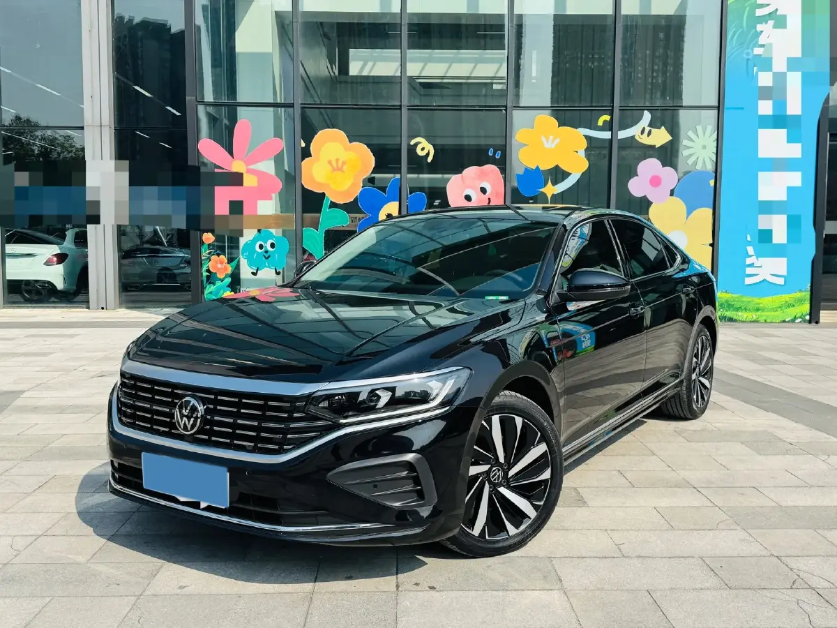 2024 Volkswagen Passat 2.0T 220HP L4 7DCT