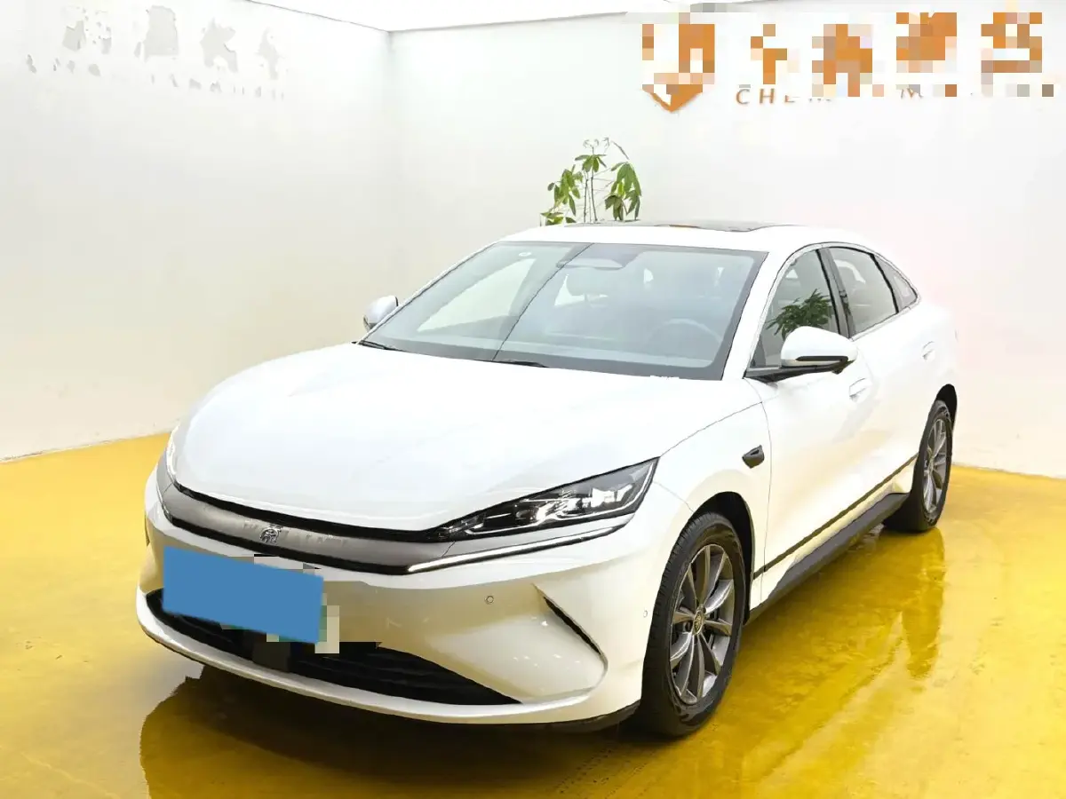 2025 BYD QinL BEV