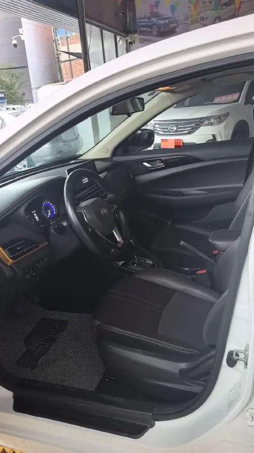 2021 ChangAn Eado DT 1.6L 125HP L4 4AT,autocango,china used car exporter,china ev exporter,chinese used car exporter,chinese used ev exporter