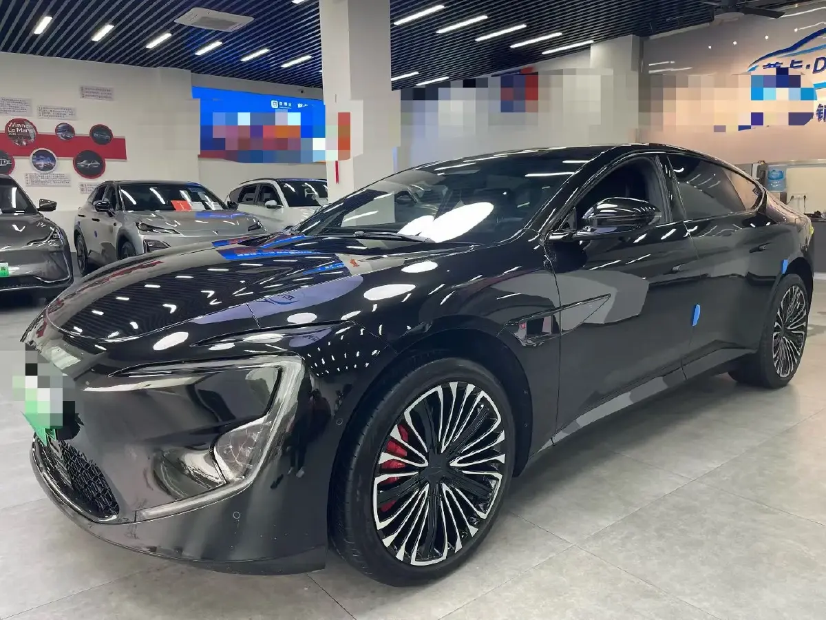 2025 Avatr 12 1.5T 156HP L4 REEV 39.05KWH