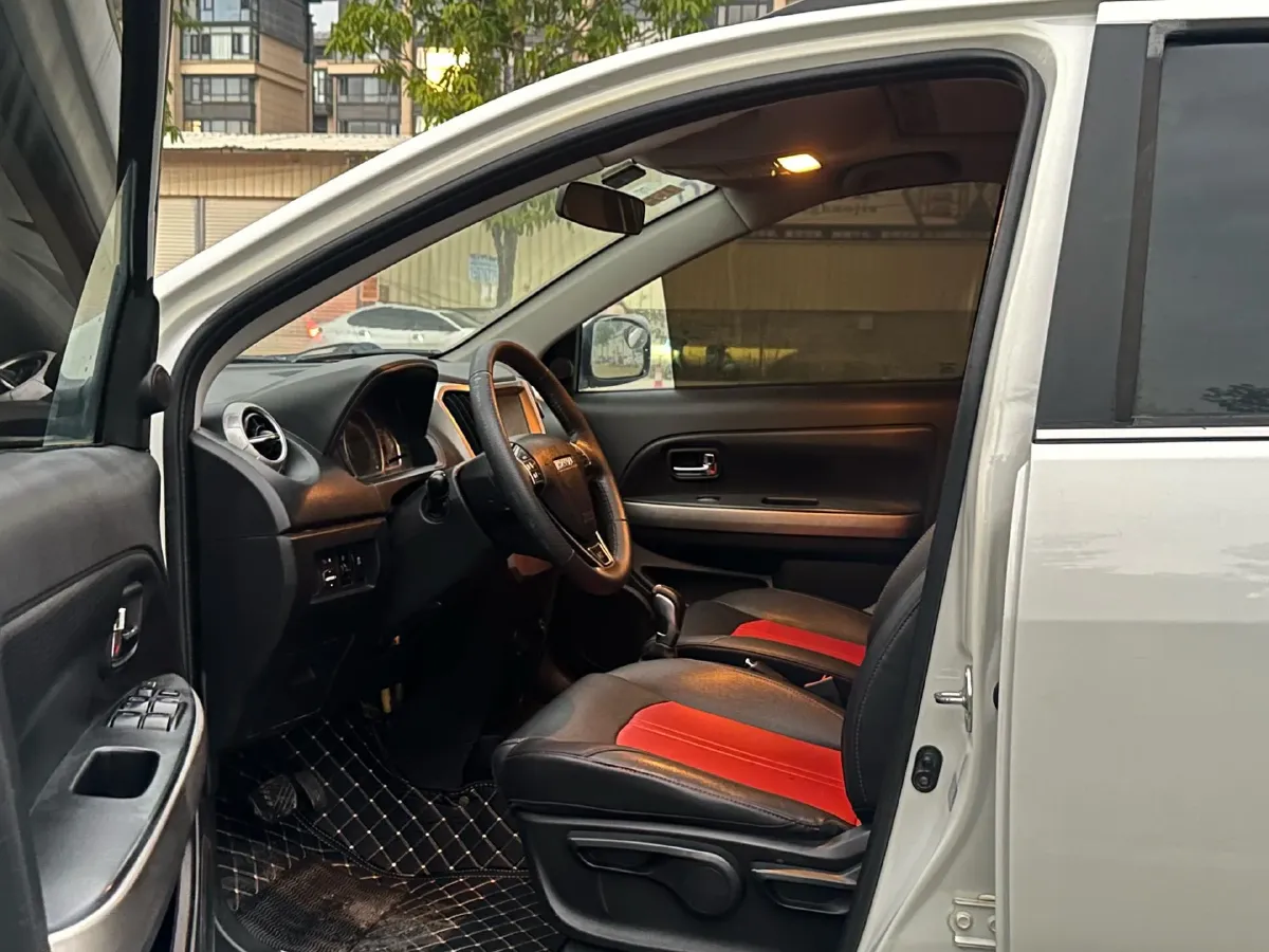 2017 ChangAn CS35 1.6L 125HP L4 5MT,autocango,china used car exporter,china ev exporter,chinese used car exporter,chinese used ev exporter