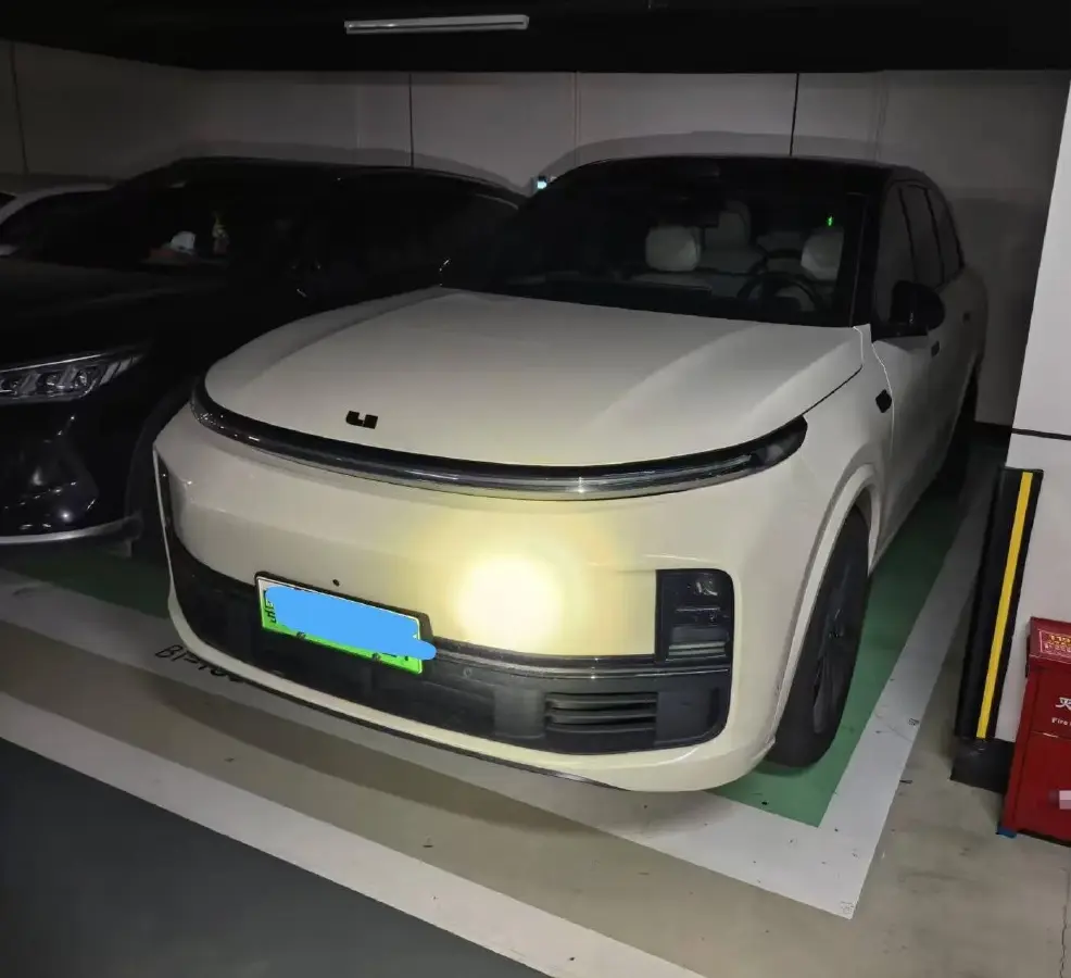 2024 Toyota Granvia 2.5L 189HP L4 E-CVT Hybrid