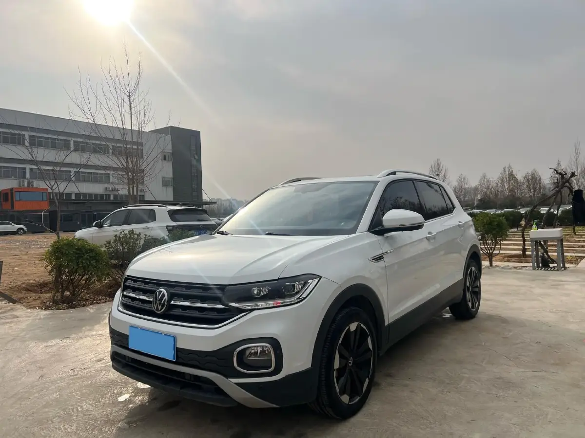 2023 Volkswagen Tacqua 1.2T 116HP L4 7DCT