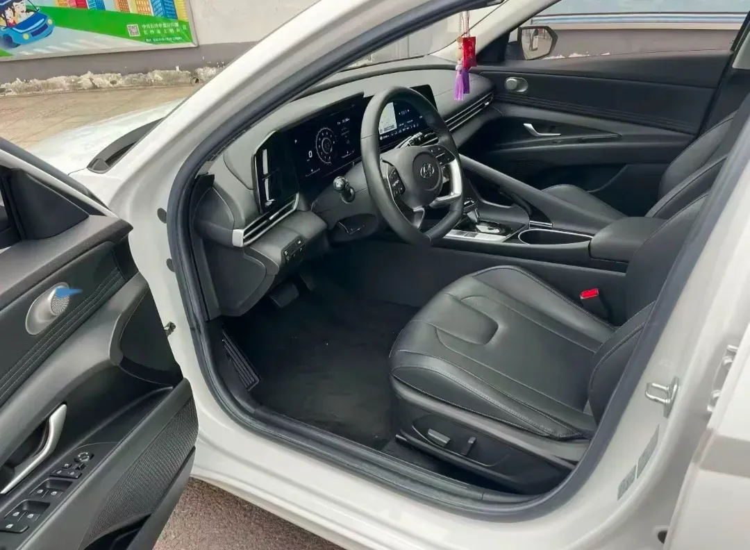 2022 Hyundai Elantra 1.5L 115HP L4 CVT,autocango,china used car exporter,china ev exporter,chinese used car exporter,chinese used ev exporter