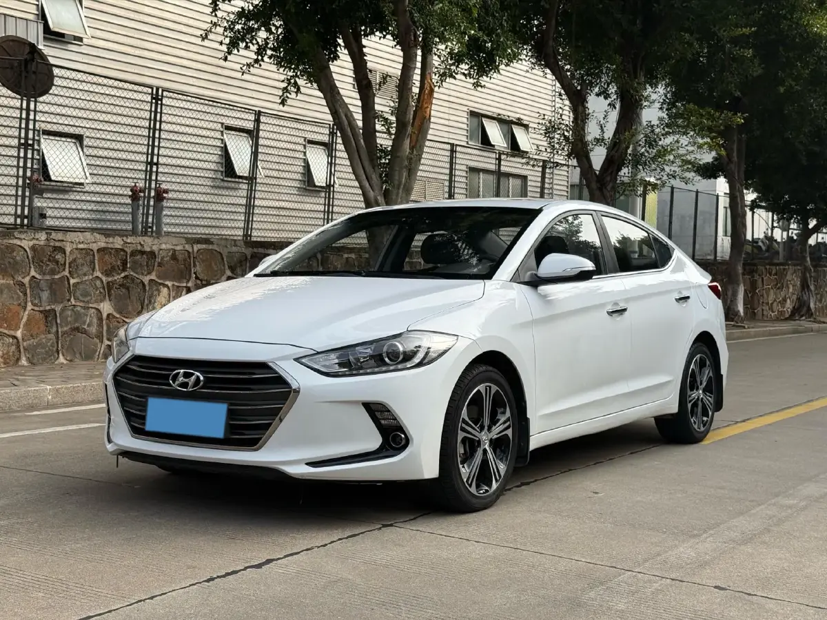 2018 Hyundai Elantra 1.4T 130HP L4 7DCT