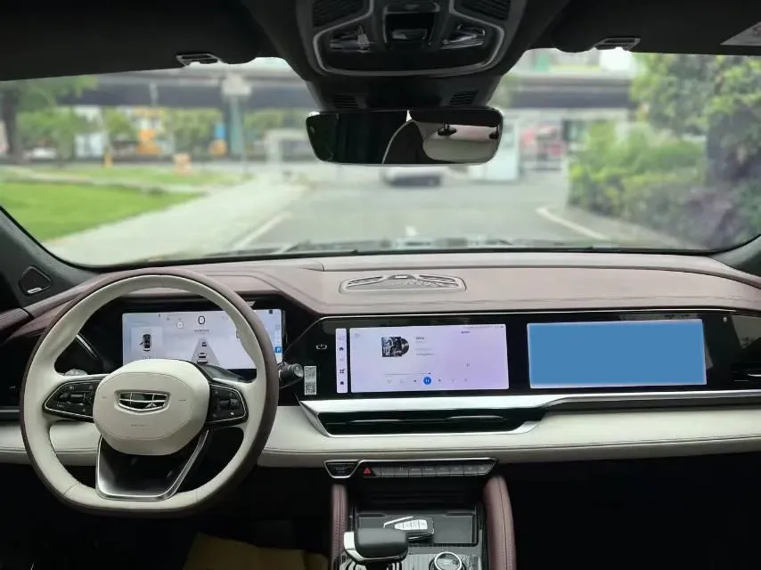 2021 Geely Monjaro 2.0T 218HP L4 7DCT,autocango,china used car exporter,china ev exporter,chinese used car exporter,chinese used ev exporter