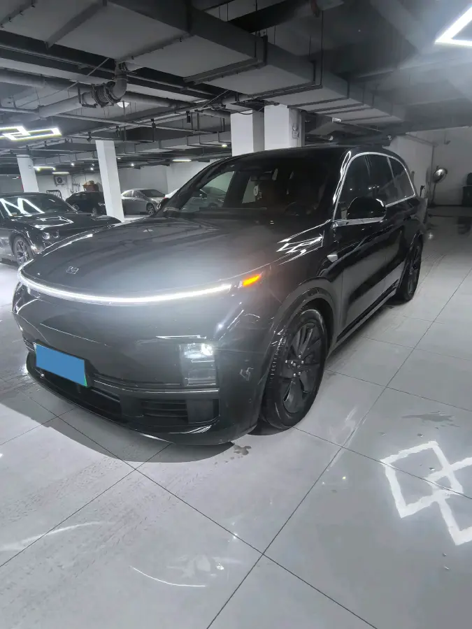 2023 Li L8 Range Extended 154HP REEV 40.9KWH