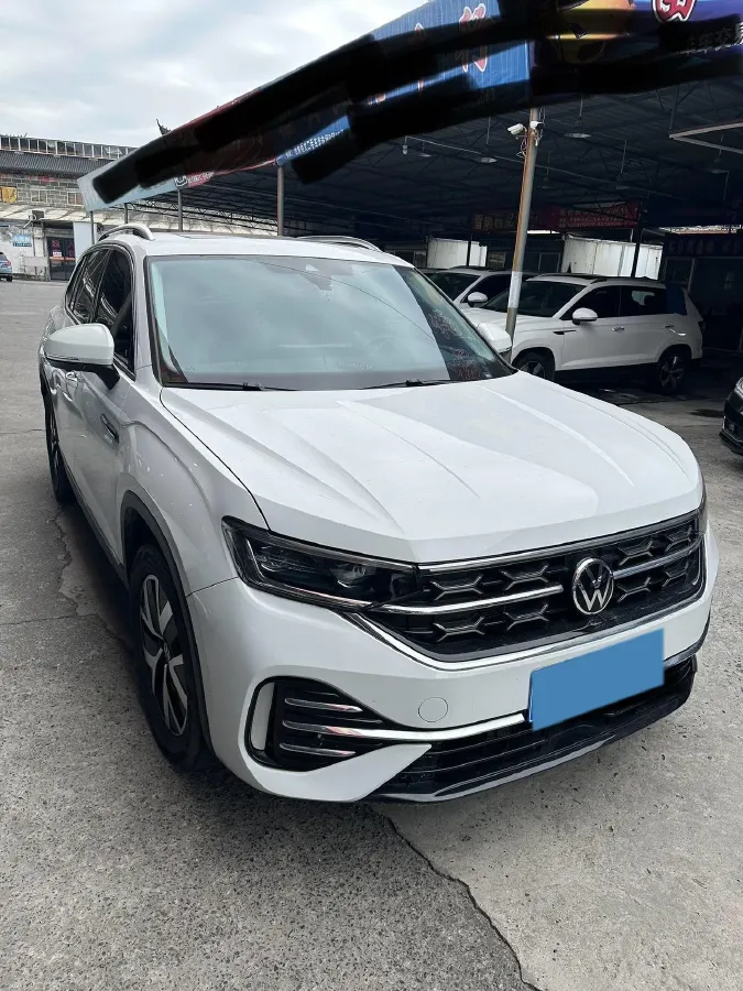 2024 Volkswagen Tayron 2.0T 186HP L4 7DCT,autocango,china used car exporter,china ev exporter,chinese used car exporter,chinese used ev exporter
