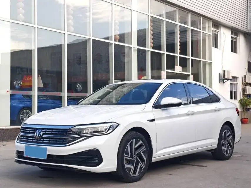 2023 Volkswagen Sagitar 1.5T 160HP L4 7DCT