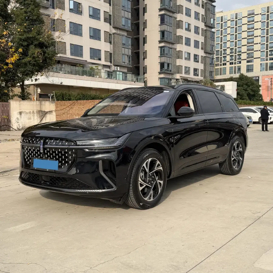 2025 Lincoln Nautilus 2.0T 282HP L4 E-CVT Hybrid