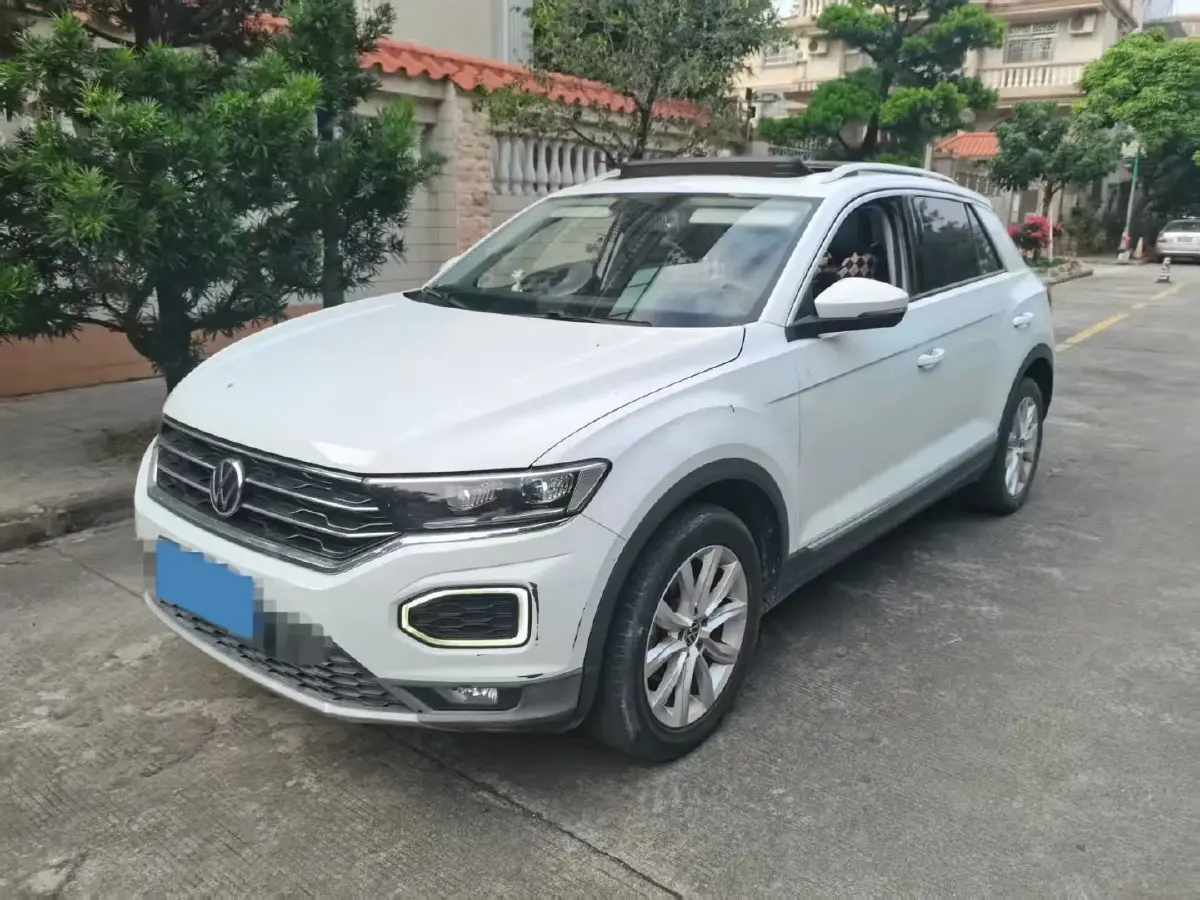 2020 Volkswagen T-Roc 1.4T 150HP L4 7DCT