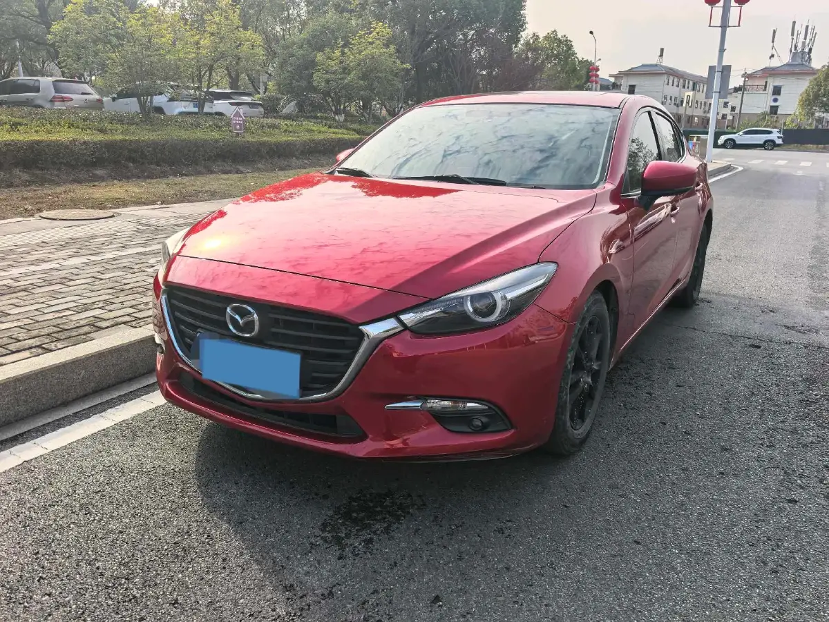 2017 Mazda 3 Axela 1.5L 117HP L4 6AT