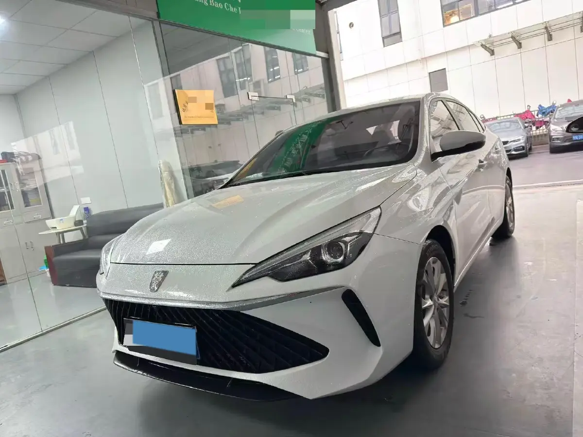2023 Roewe i5 1.5L 129HP L4 CVT