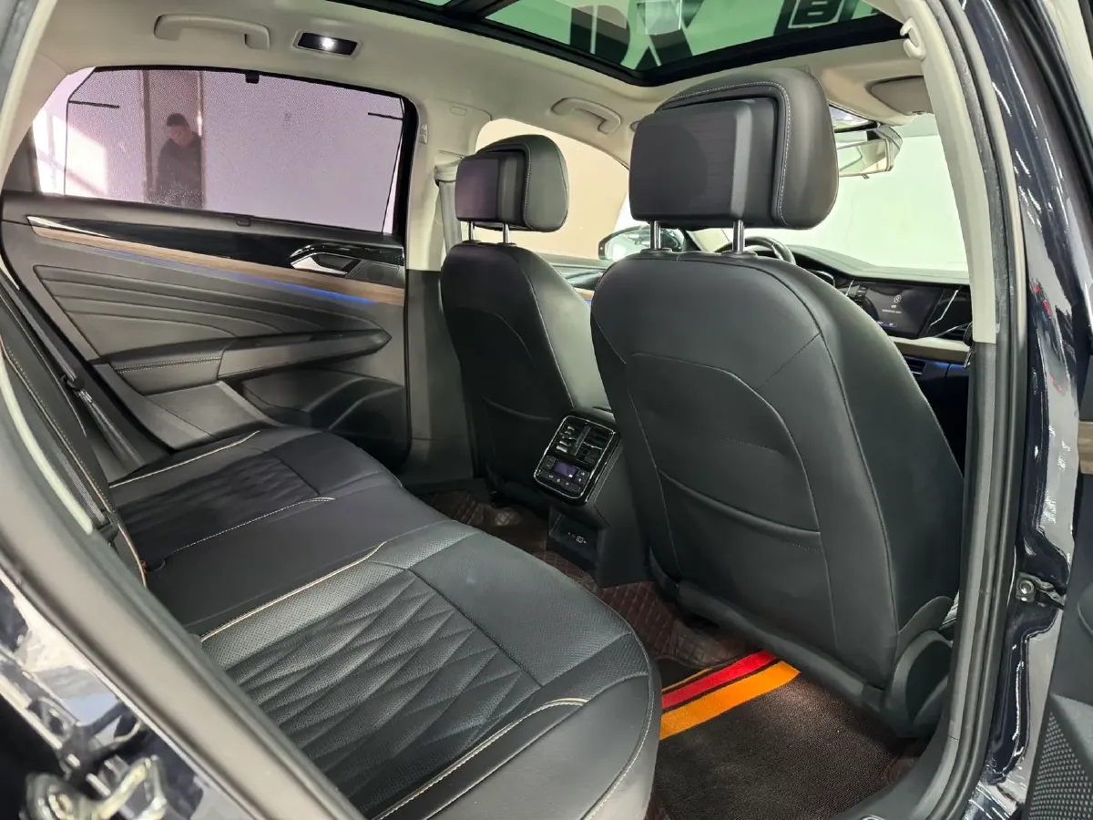 2020 Volkswagen Passat 2.0T 186HP L4 7DCT,autocango,china used car exporter,china ev exporter,chinese used car exporter,chinese used ev exporter