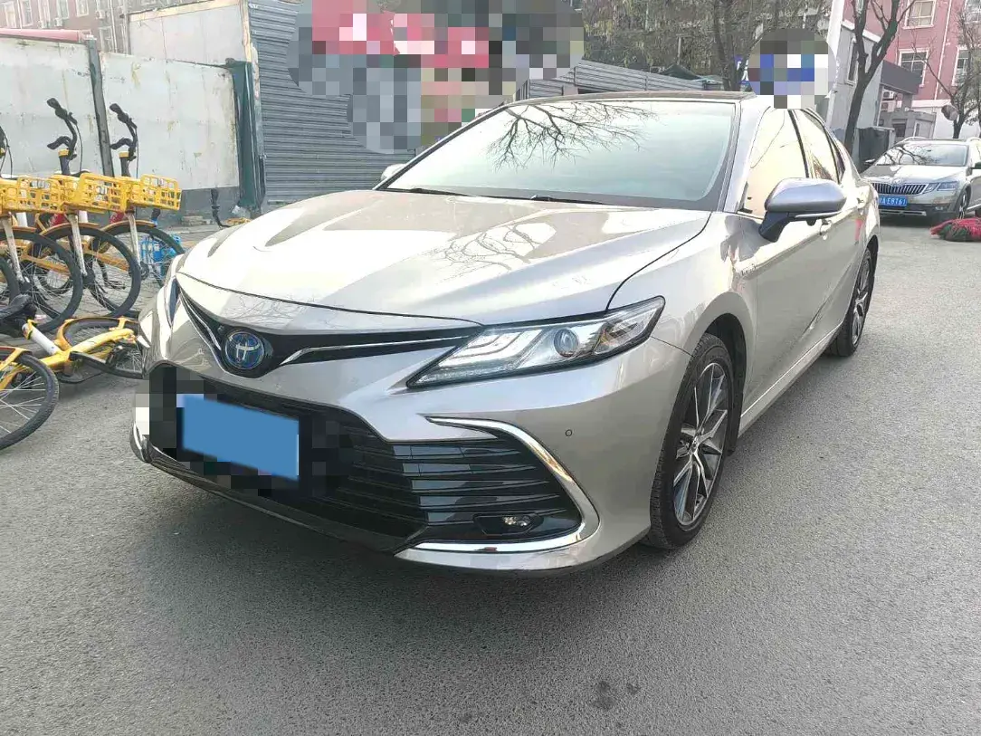 2021 Toyota Camry 2.5L 178HP L4 E-CVT Hybrid