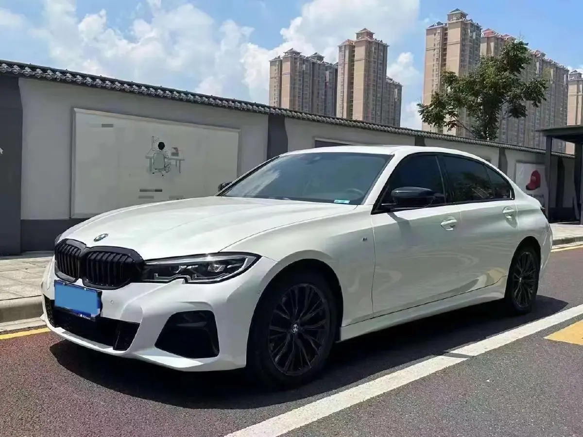 2022 BMW 3 Series 2.0T 184HP L4 8AT