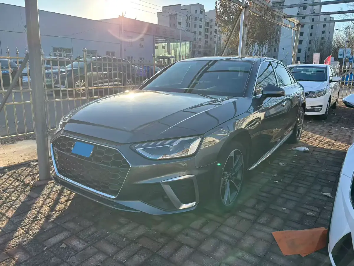 2020 Audi A4L 2.0T 190HP L4 7DCT