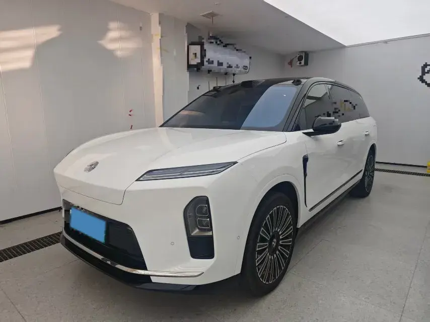 2026 NIO ES8 BEV