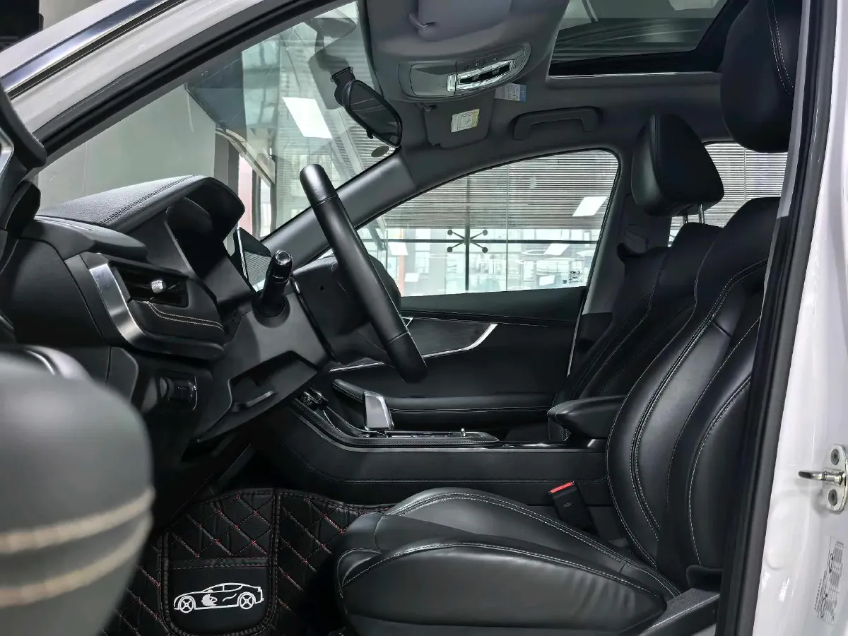 2022 Chery Tiggo 8 1.5T 156HP L4 6DCT,autocango,china used car exporter,china ev exporter,chinese used car exporter,chinese used ev exporter