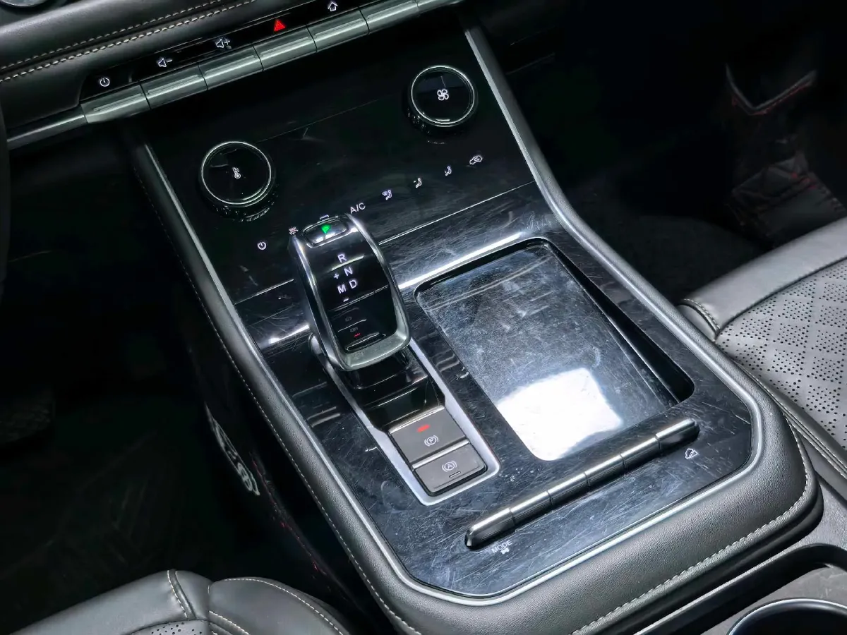 2022 Chery Tiggo 8 1.5T 156HP L4 6DCT,autocango,china used car exporter,china ev exporter,chinese used car exporter,chinese used ev exporter