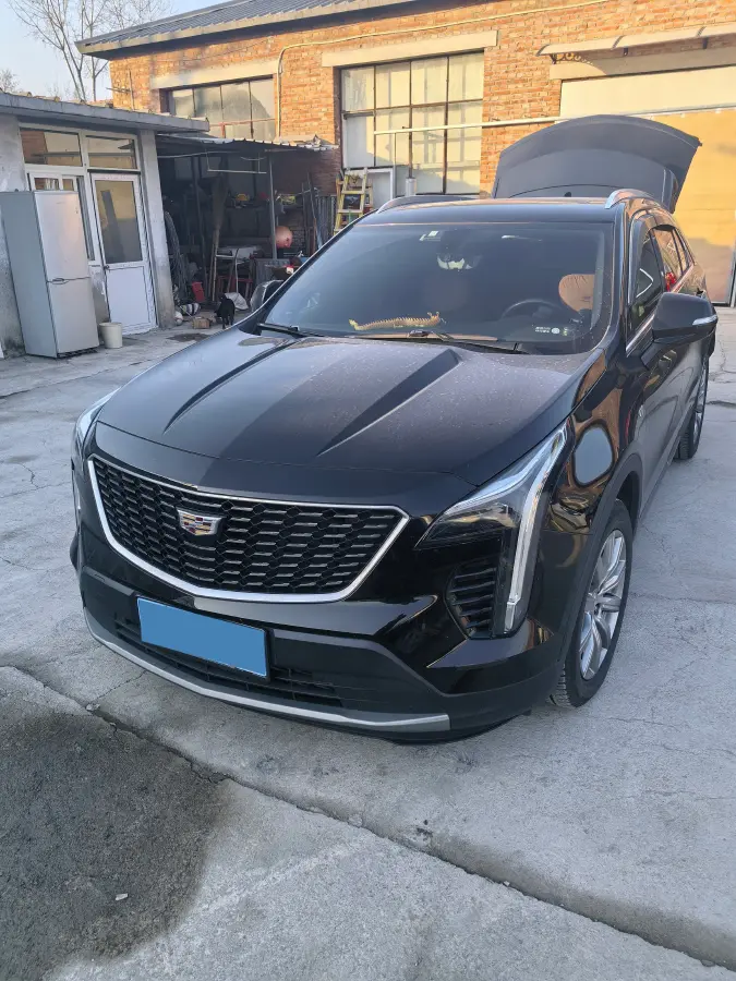 2020 Cadillac XT4 2.0T 241HP L4 9AT