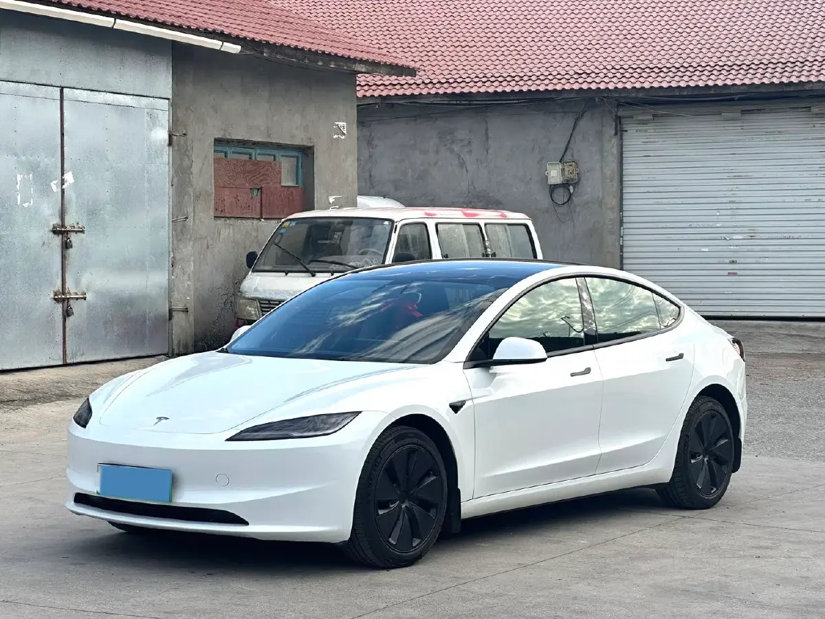 2023 HYPTEC GT BEV 80KWH