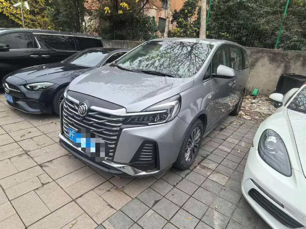 2023 Buick GL8 2.0T 237HP L4 9AT