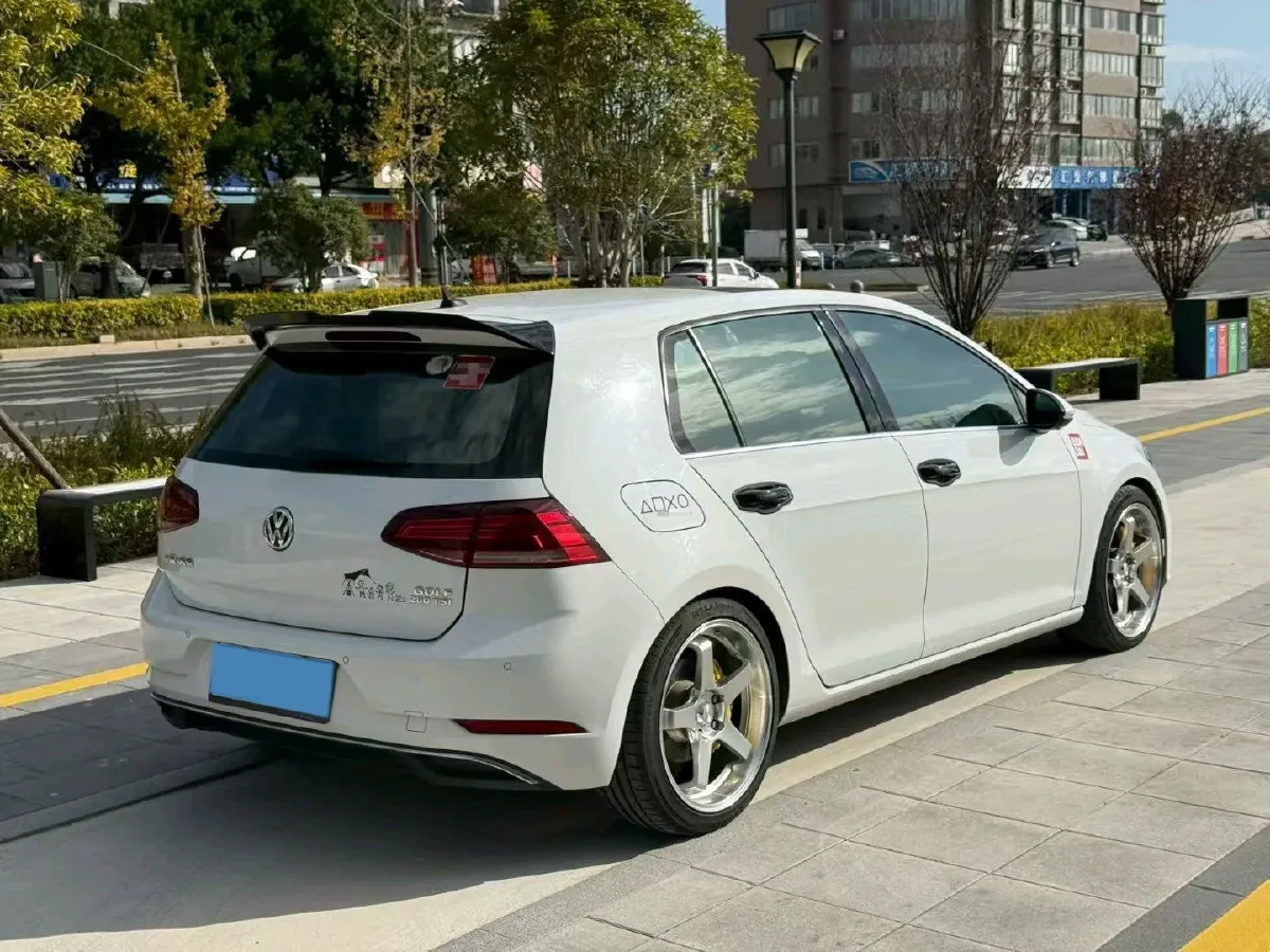 2019 Brilliance Auto V7 1.8T 231HP L4 7DCT,autocango,china used car exporter,china ev exporter,chinese used car exporter,chinese used ev exporter