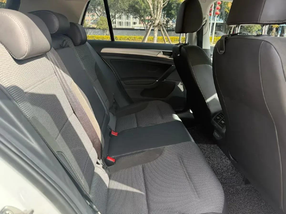 2019 Brilliance Auto V7 1.8T 231HP L4 7DCT,autocango,china used car exporter,china ev exporter,chinese used car exporter,chinese used ev exporter