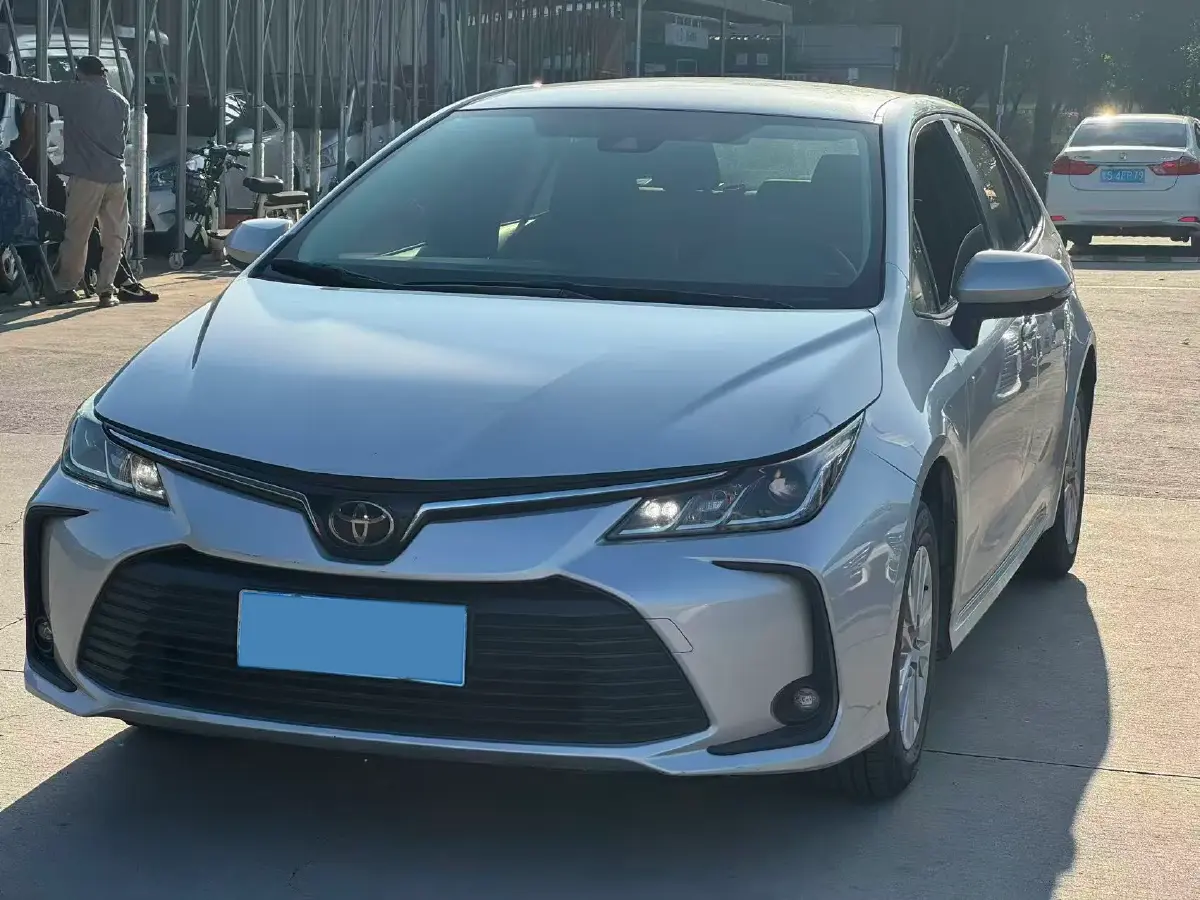 2019 Toyota Corolla 1.2T 116HP L4 CVT