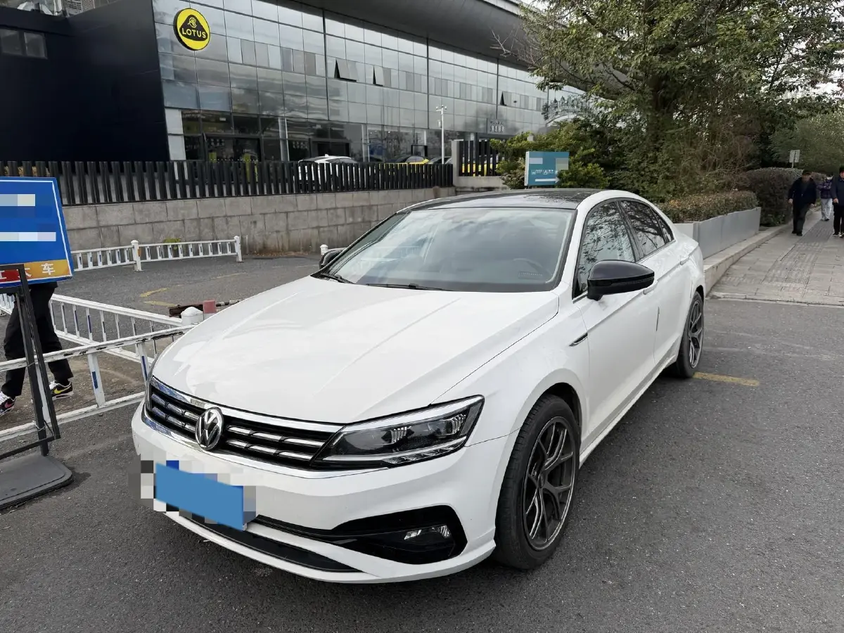 2019 Volkswagen Passat 1.4T 150HP L4 7DCT