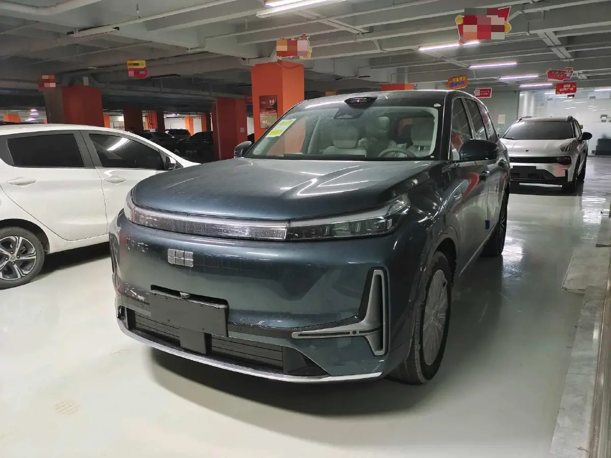 2025 Volkswagen Tiguan L 2.0T 220HP L4 7DCT