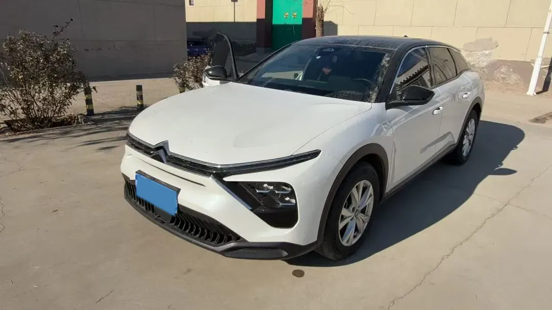 2025 Geely Preface 1.5T 181HP L4 7DCT,autocango,china used car exporter,china ev exporter,chinese used car exporter,chinese used ev exporter