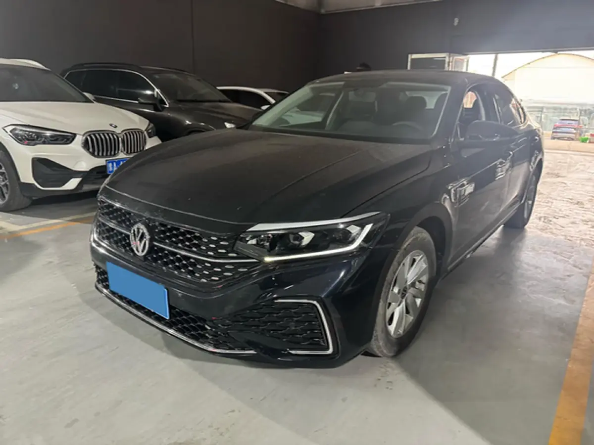 2024 Volkswagen Passat 1.4T 150HP L4 7DCT