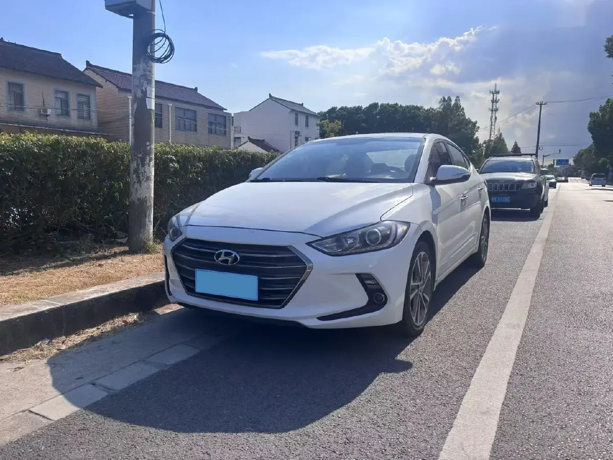 2016 Hyundai Elantra 1.6L 130HP L4 6AT