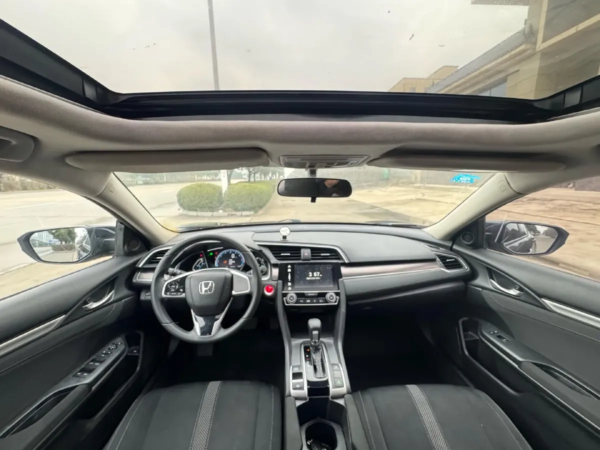 2019 Honda Civic 1.5T 177HP L4 CVT,autocango,china used car exporter,china ev exporter,chinese used car exporter,chinese used ev exporter