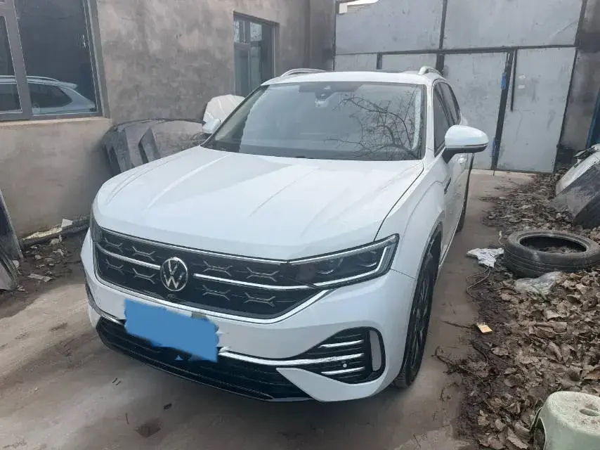 2023 Volkswagen Tayron X 2.0T 186HP L4 7DCT